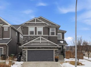 272 SE Nolanshire Point NW, Calgary, AB T3R 0P5