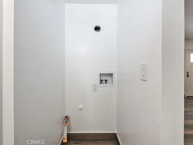 555 N Olive St #A — Photo 10