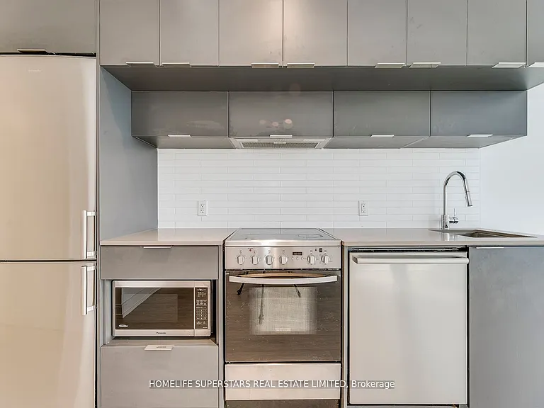 181 Dundas St E #2303 — Photo 5