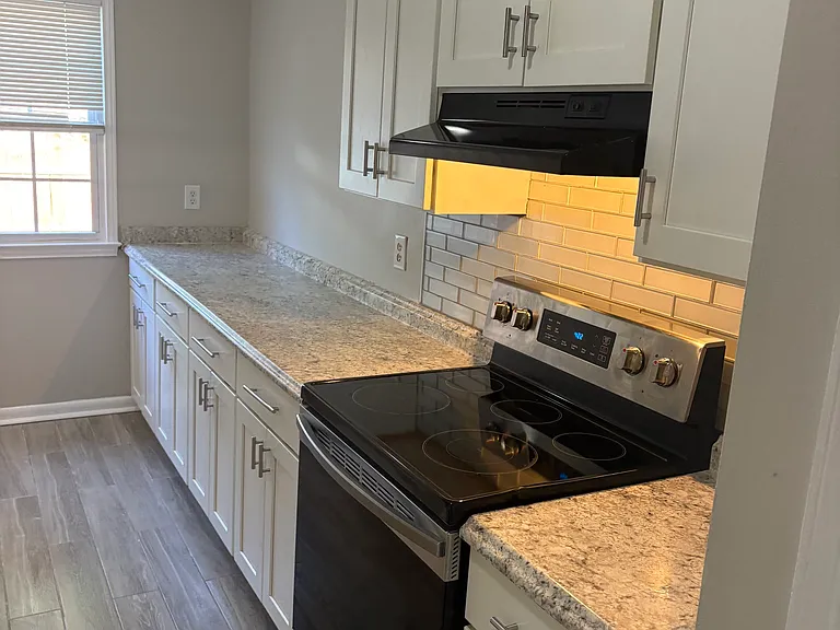 416 Chinaberry Ct — Photo 5