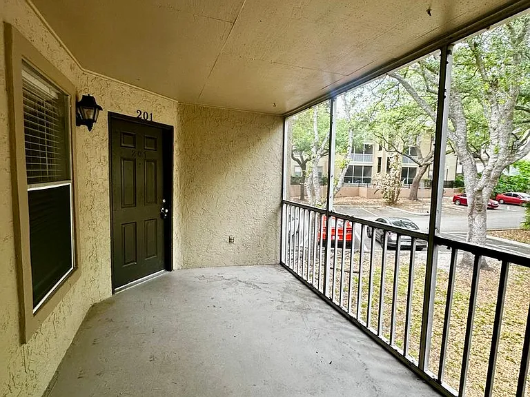 637 Buoy Ln #201 — Photo 3