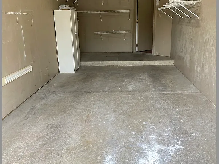 2111 Camden Ln #2111 — Photo 15