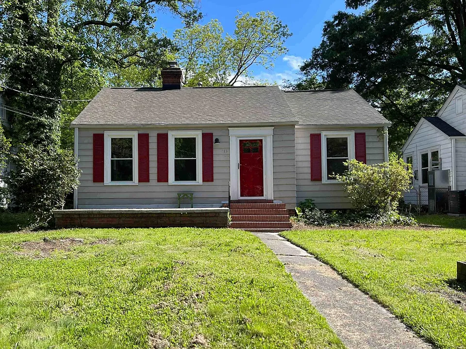113 W Edgewood Dr