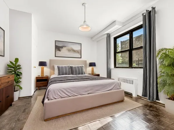 263 Bennett Avenue 1C image 3 of 10