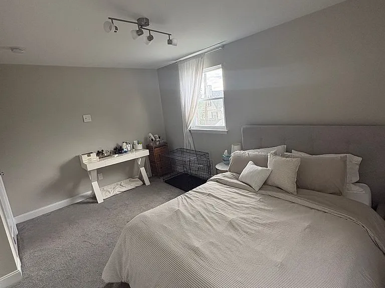 110 Belmont Ave — Photo 7