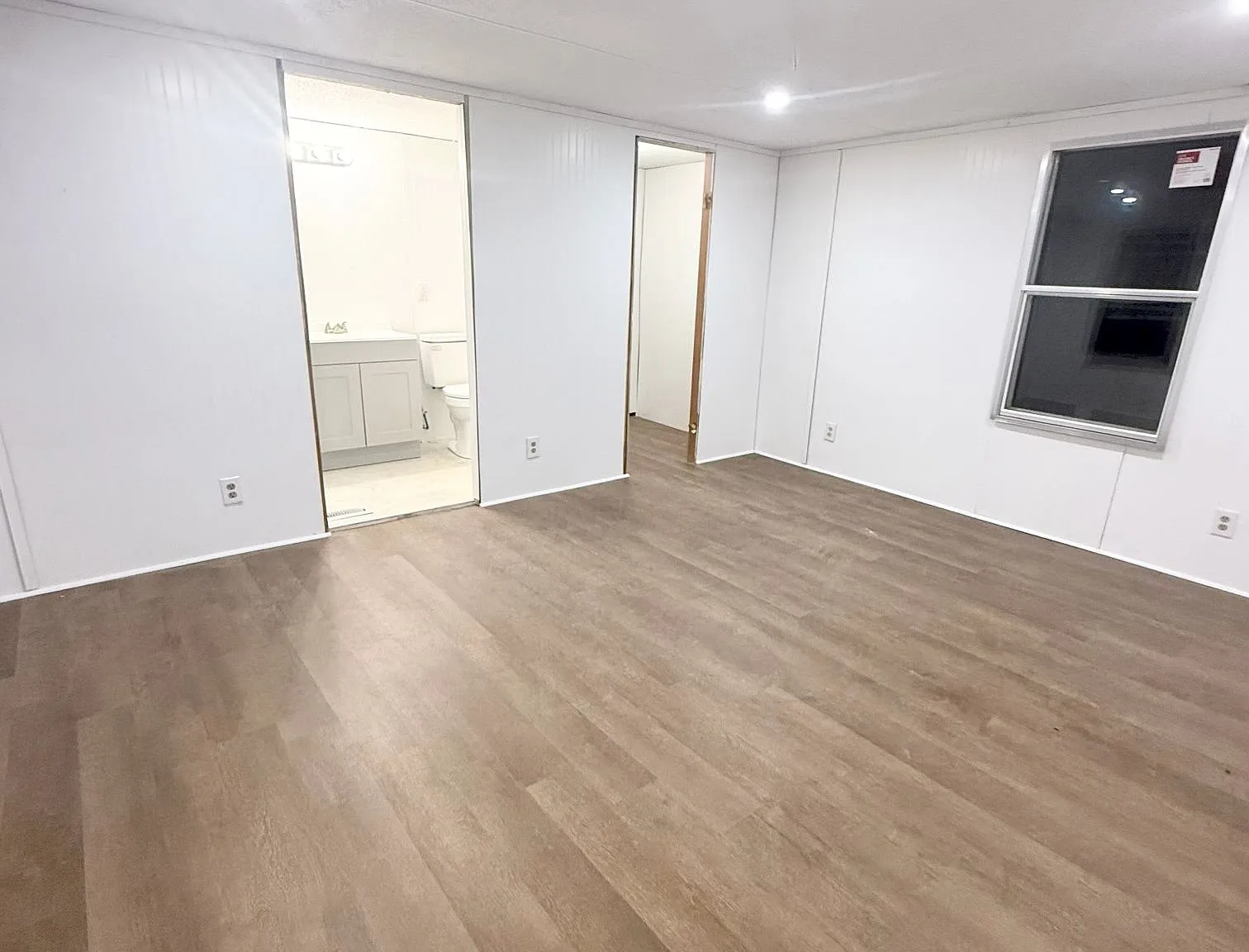 2 bed, $900 — Photo 4