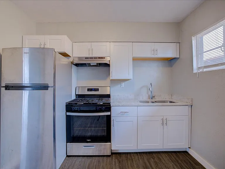 2116 N Forgeus Ave #A — Photo 9