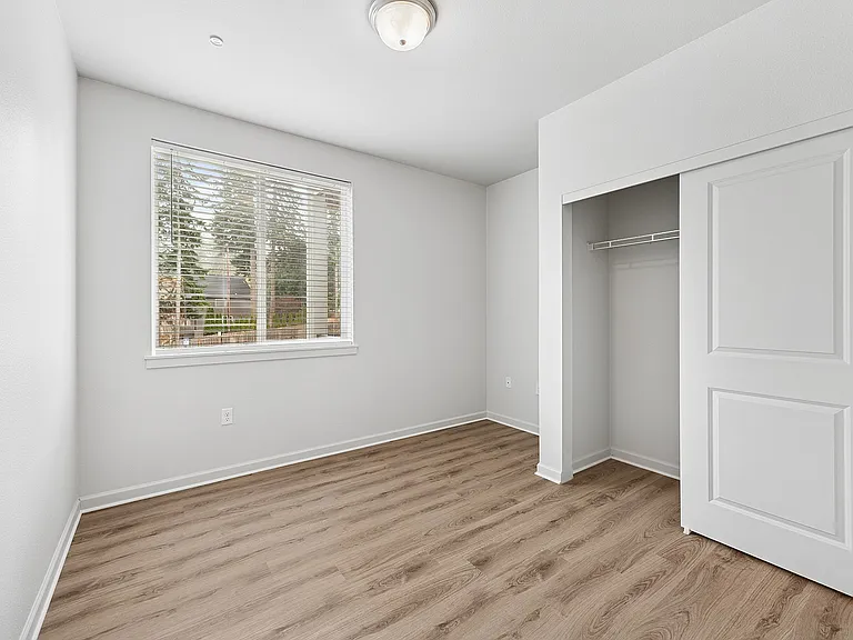Trillium Woods Apartments — Photo 16