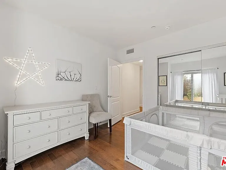 1522 Amherst Ave #101 — Photo 30