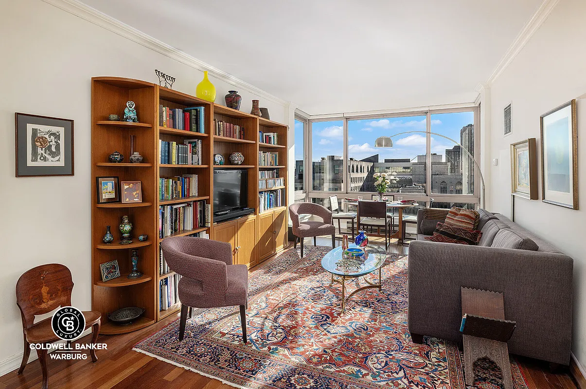 524 East 72nd St Unit 24B  