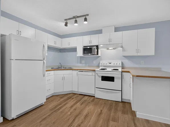10535 122nd St NW #118, Edmonton, AB T5N 4B7