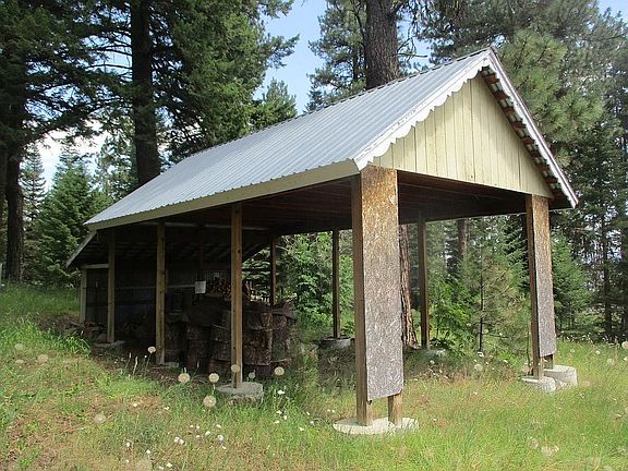 3rd image of 2165 W Mountain Rd