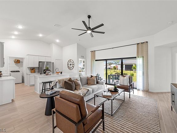 3rd image of 3021 NE 6th Ave