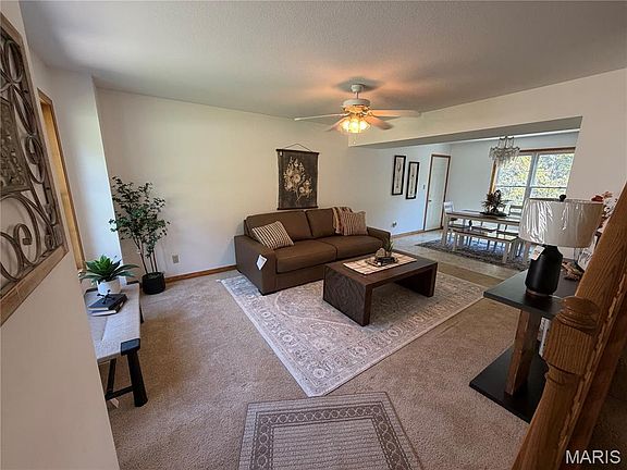 5th image of 1003 Barbara Ln
