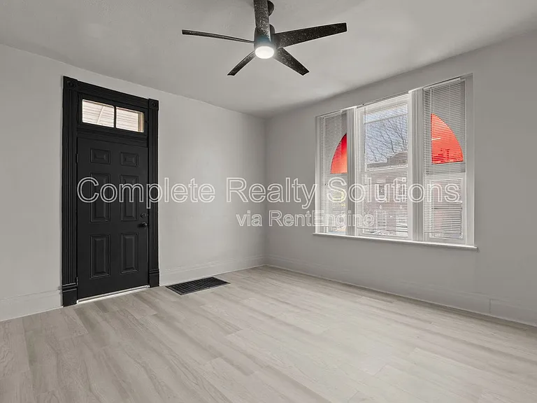 4038 California Ave — Photo 11