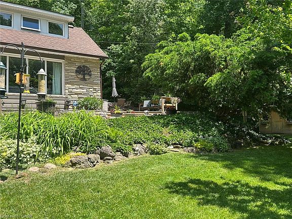 2nd image of 1333 Hidden Valley Rd