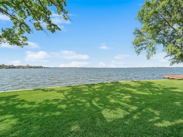 7 Brookhaven Point, Montgomery, TX 77356