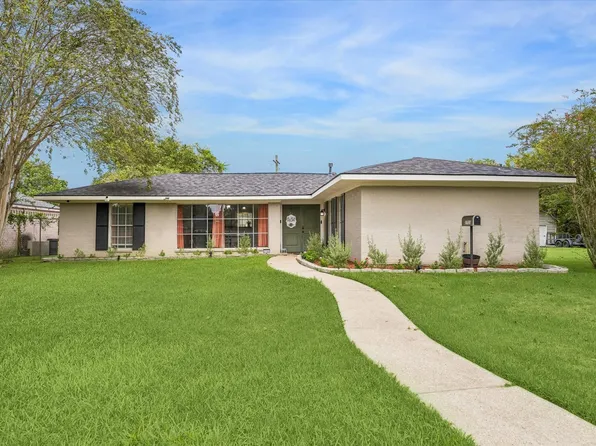 2703 Newman St, Liberty, TX 77575