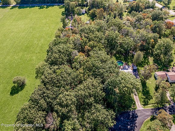 5th image of 11 Harmony Dr