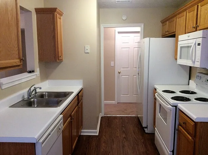 2266 Stroud Rd — Photo 6