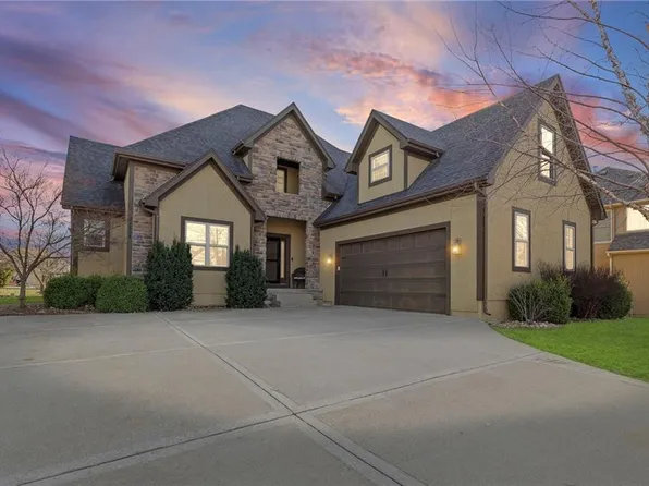 31151 W 165th Ter, Gardner, KS 66030