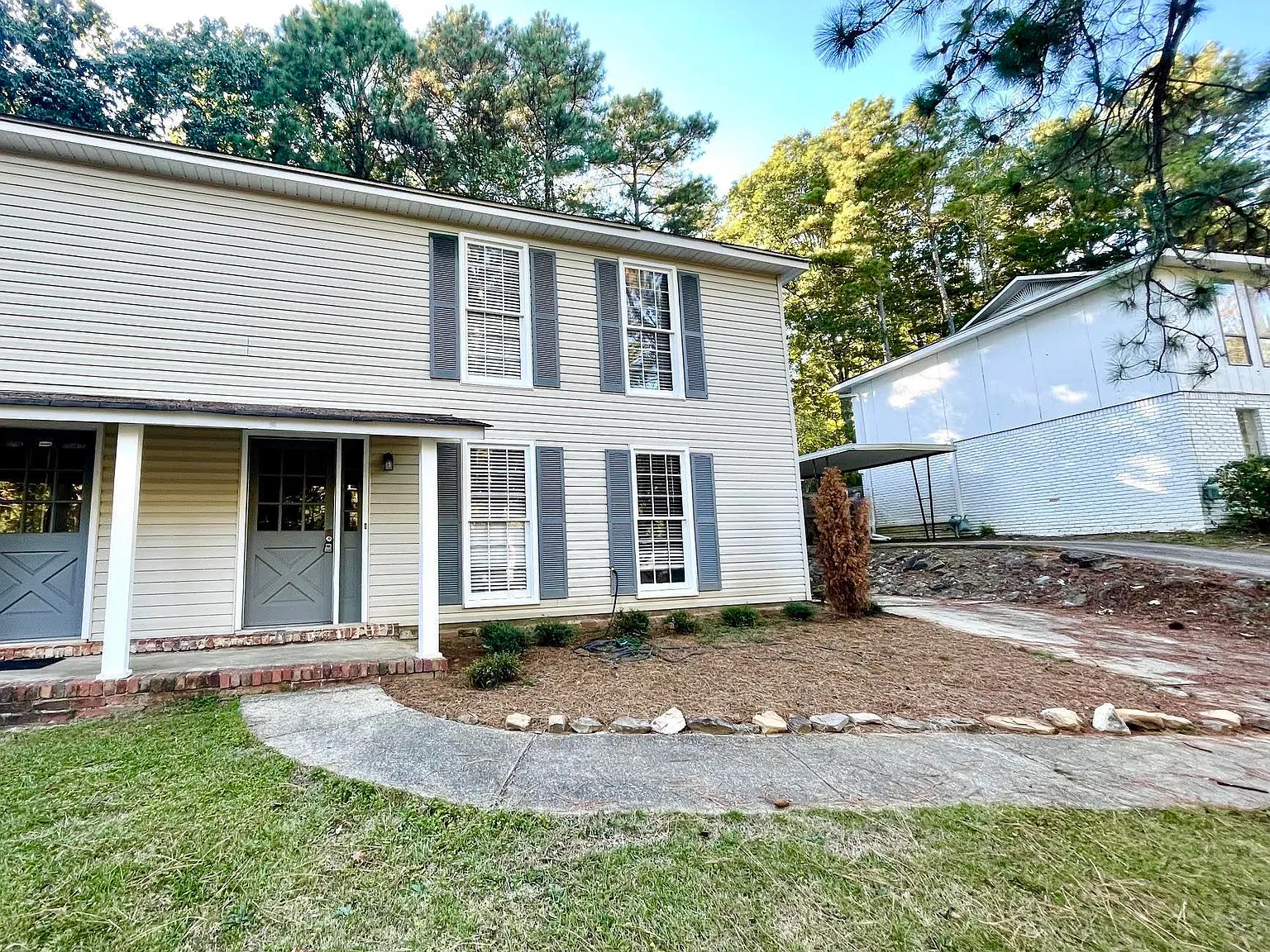 3 bed, 2.0 bath, $1,650 — Photo 2