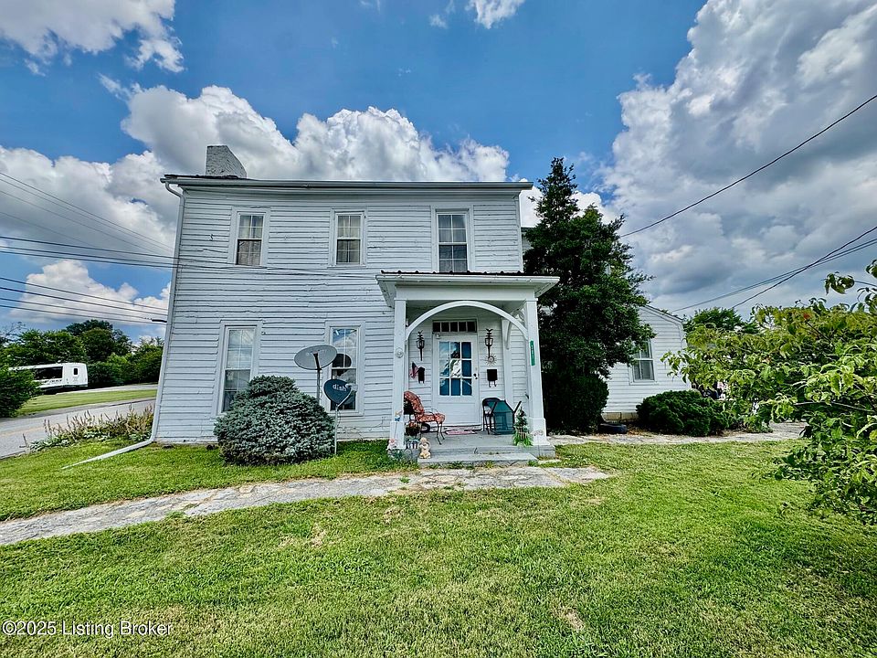 2nd image of 301 N Walnut St