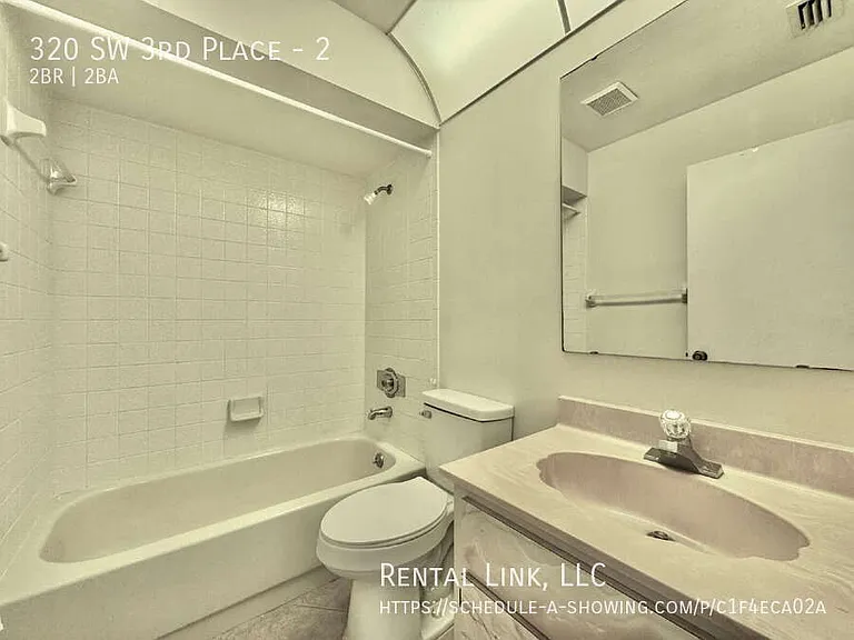 320 SW 3rd Pl #2 — Photo 30