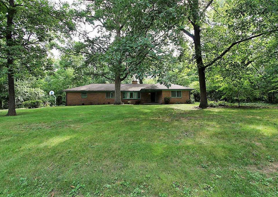 1st image of 4869 Whippoorwill Dr