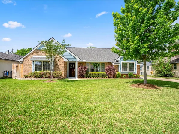1911 Stebbins Dr, Houston, TX 77043