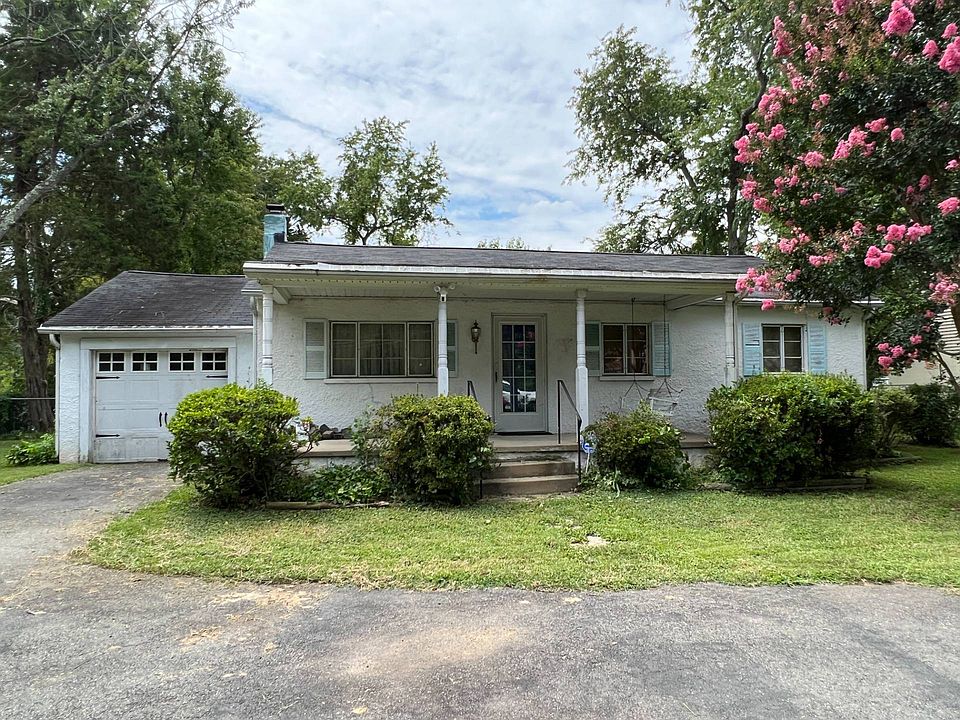 1st image of 11934 N Dickinson Dr