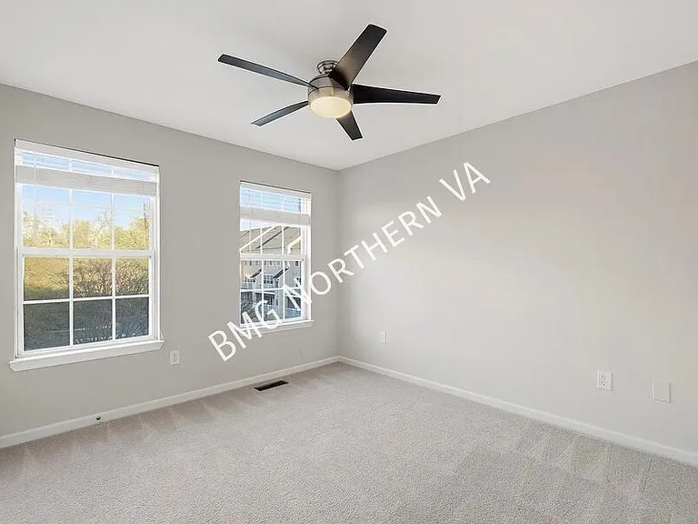 1881 Crescent Park Dr — Photo 26