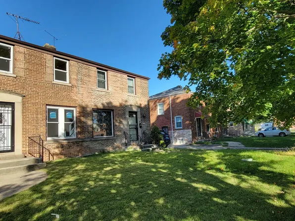 9916 S Yates Blvd, Chicago, IL 60617