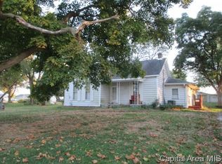 209 E Franklin St, Edinburg, IL 62531