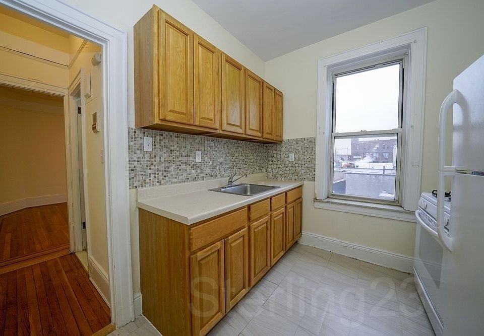 1st image of 2276 41st St #4G