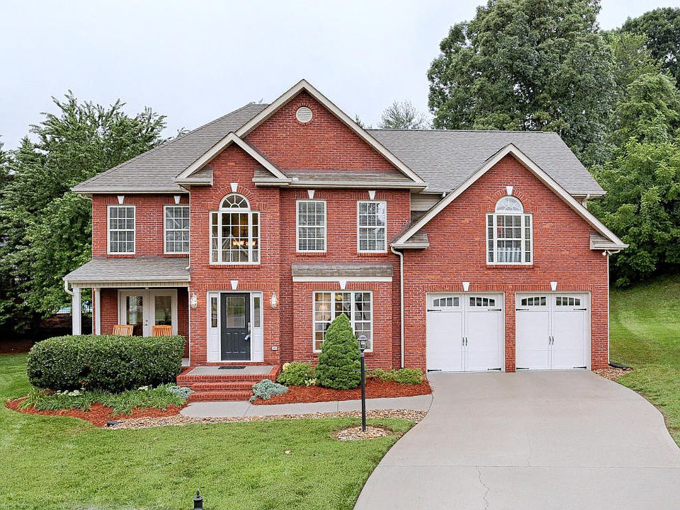 1st image of 1317 Montford Ln