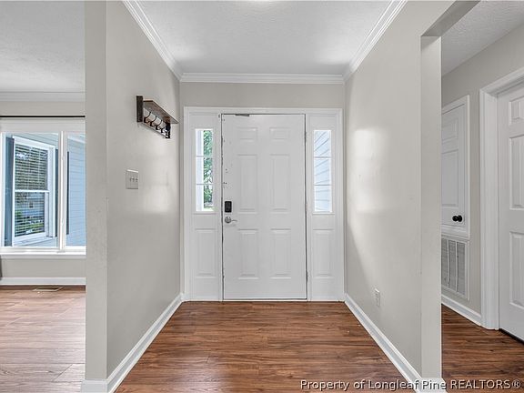 3rd image of 494 Dunloe Ct