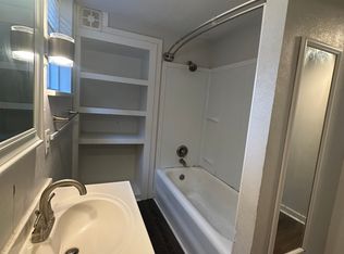 526 Park Rd APT 2, Ambridge, PA 15003