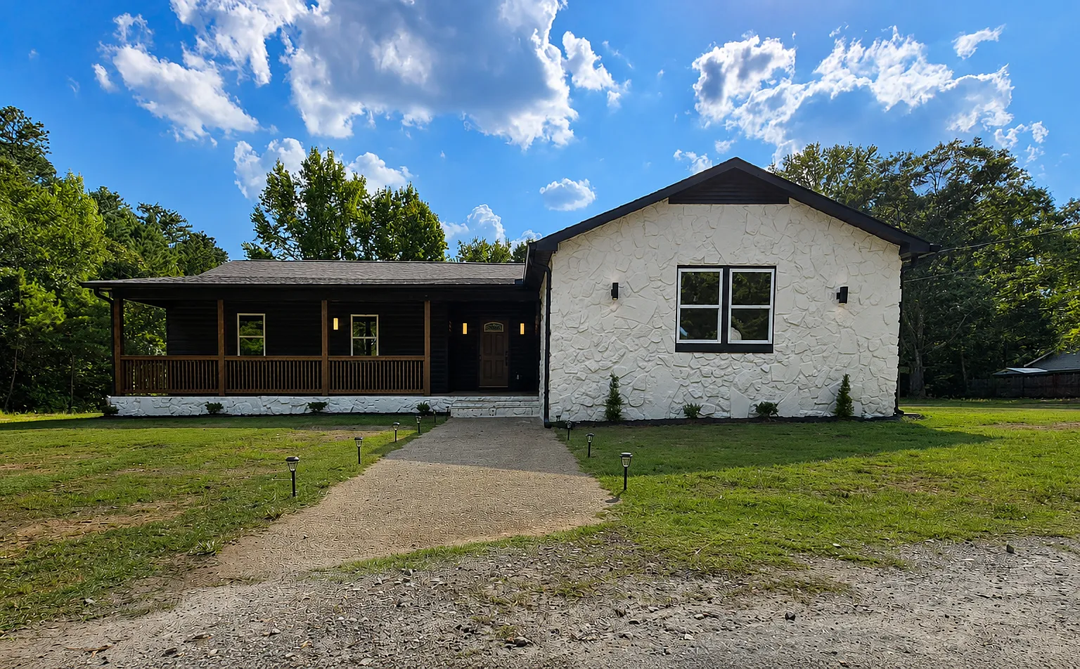 4 bed, 2014 sqft, $2,795 — Photo 1
