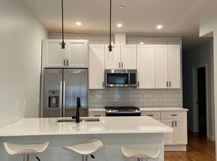 82 Chelsea St #1, Boston, MA 02128