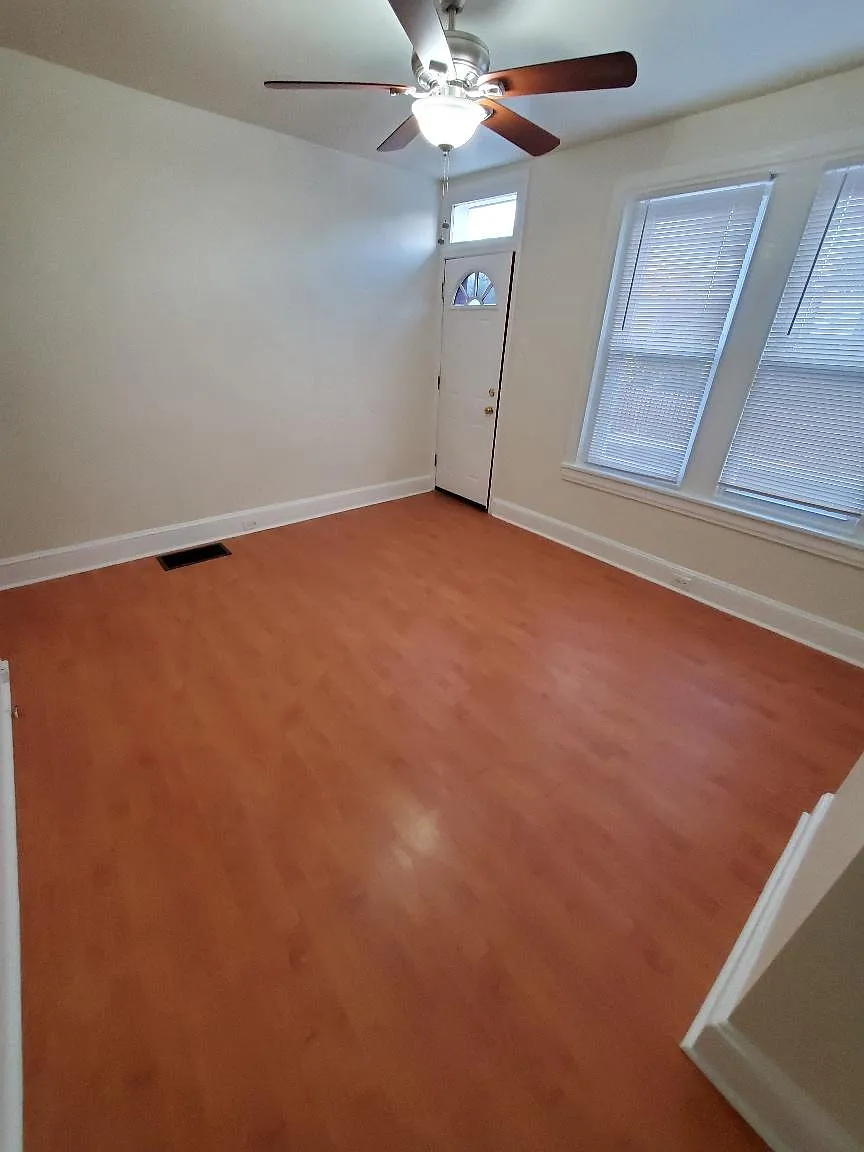 2 bed, 850 sqft, $1,289 — Photo 4