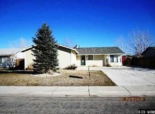 562 Yellow Jacket Rd, Dayton, NV 89403