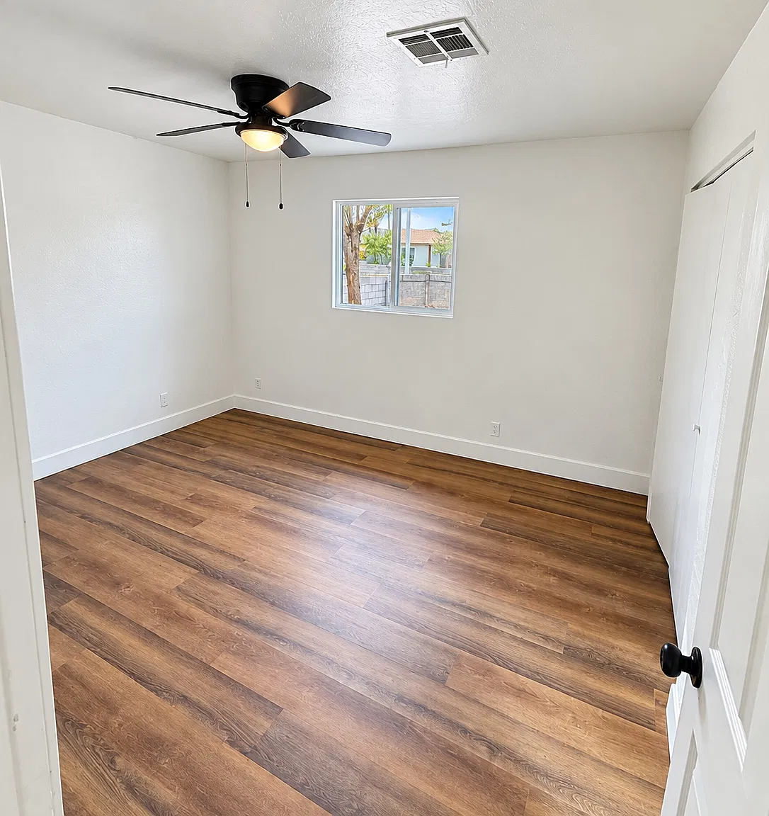 4 bed, 1723 sqft, $2,650 — Photo 3