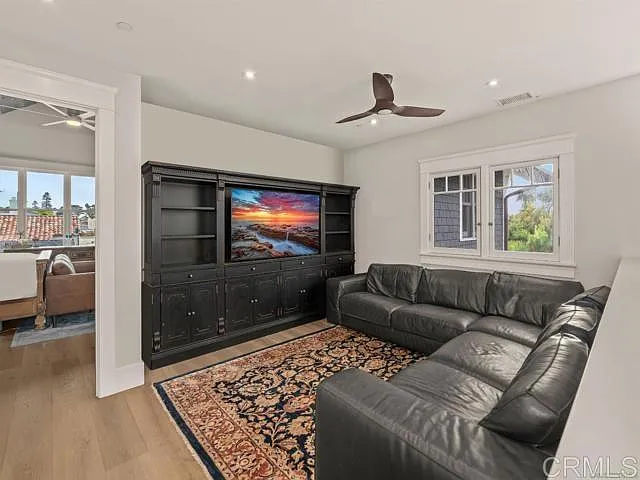 1027 G Ave — Photo 29