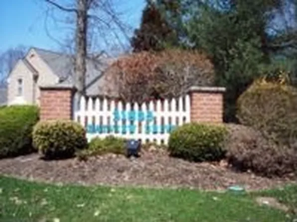 31825 Bayview Dr, Avon Lake, OH 44012