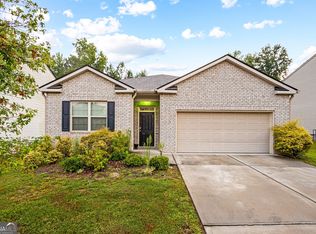 5469 Waverly Dr, Atlanta, GA 30349
