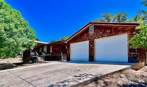 114 Candlelite Dr Photo 1