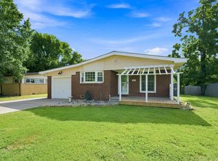 1442 N Prairie Ln, Derby, KS 67037