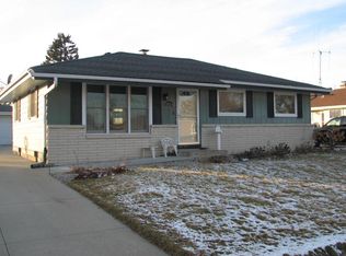 1826 17th Ave, Kenosha, WI 53140