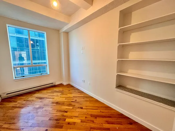 29-28 41st Avenue image 4 of 6